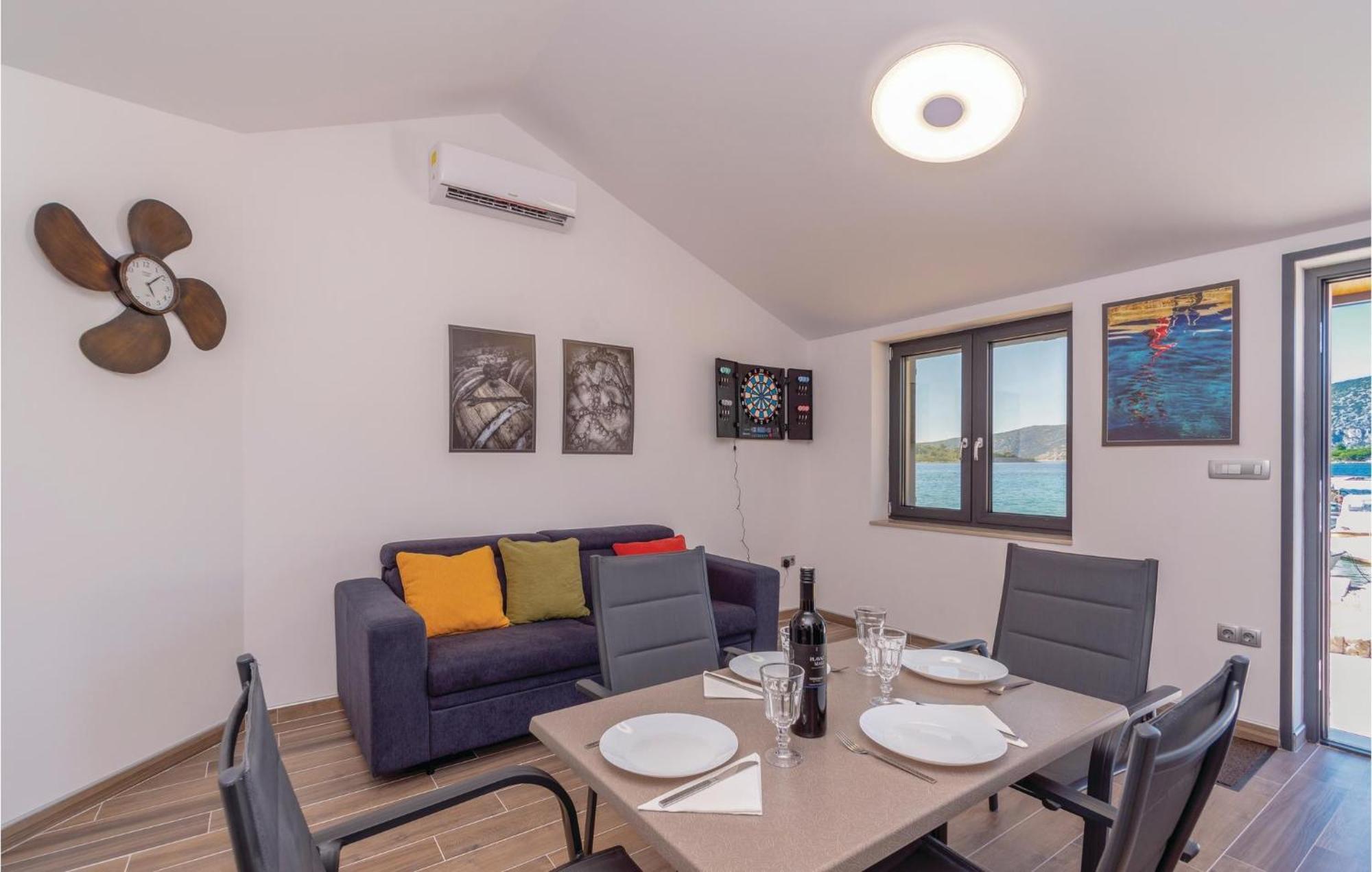 Nice Home In Kneze With Wifi Pupnat Exterior foto